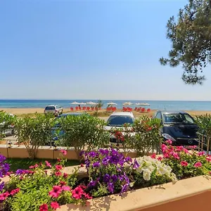  Hotel Studio Nikiti Beach